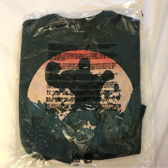 NEW GapKids “Incredible Hulk” Marvel Superhero Graphic T-Shirt Sz Small (6-7) - Picture 2 of 7